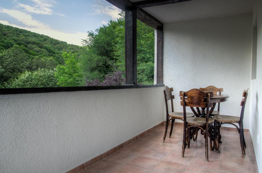 Pensiune-Restaurant Tara Luanei Sărata-Monteoru Chambre photo